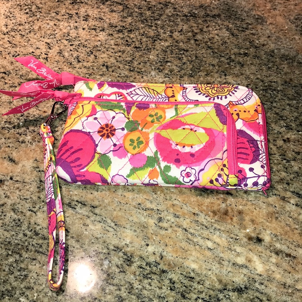 Vera Bradley Clementine wristlet